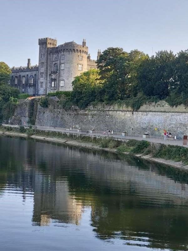 Castle Lodge B&B Kilkenny Exterior photo